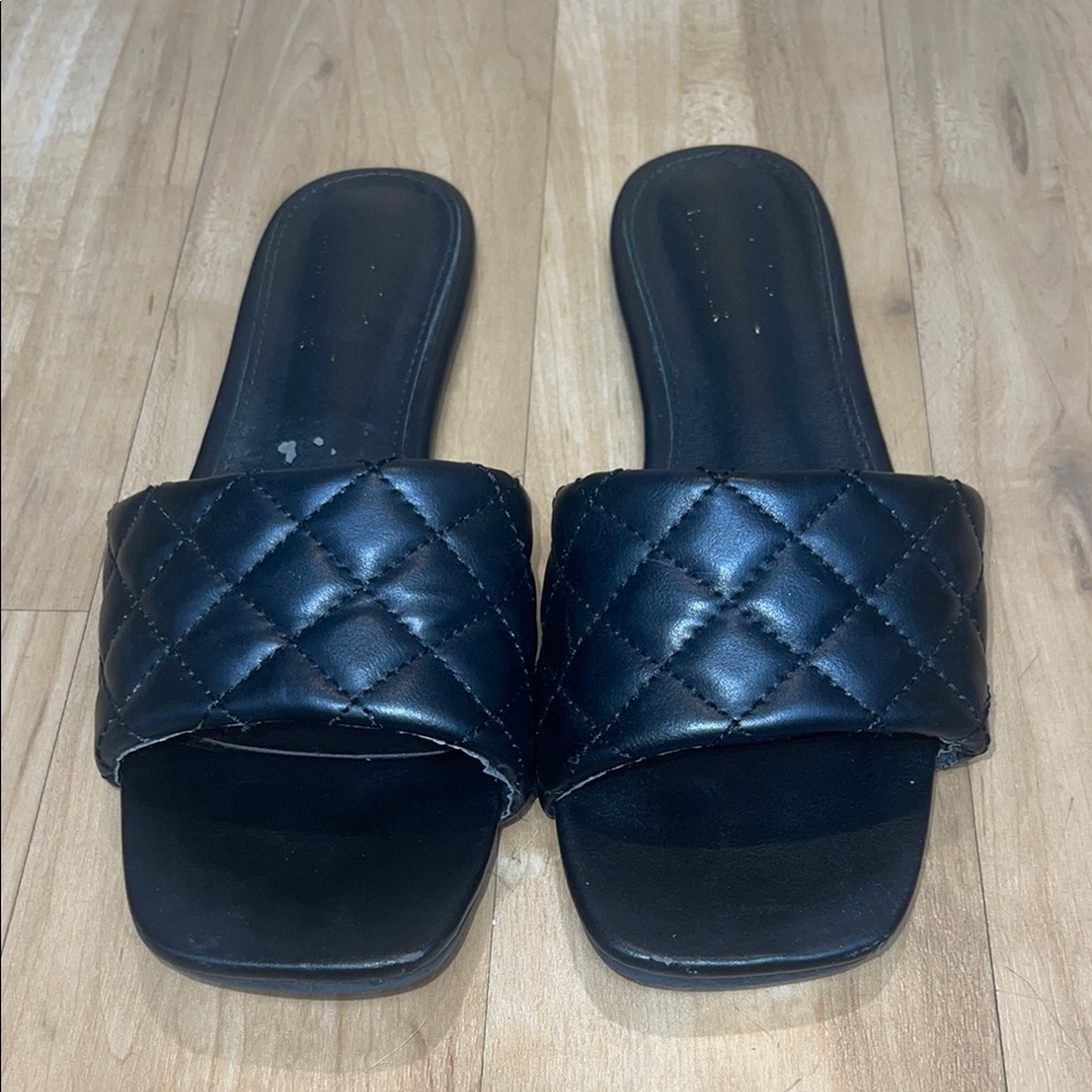 Black Quilted Open-Toe Sandals - Picture 4 of 6